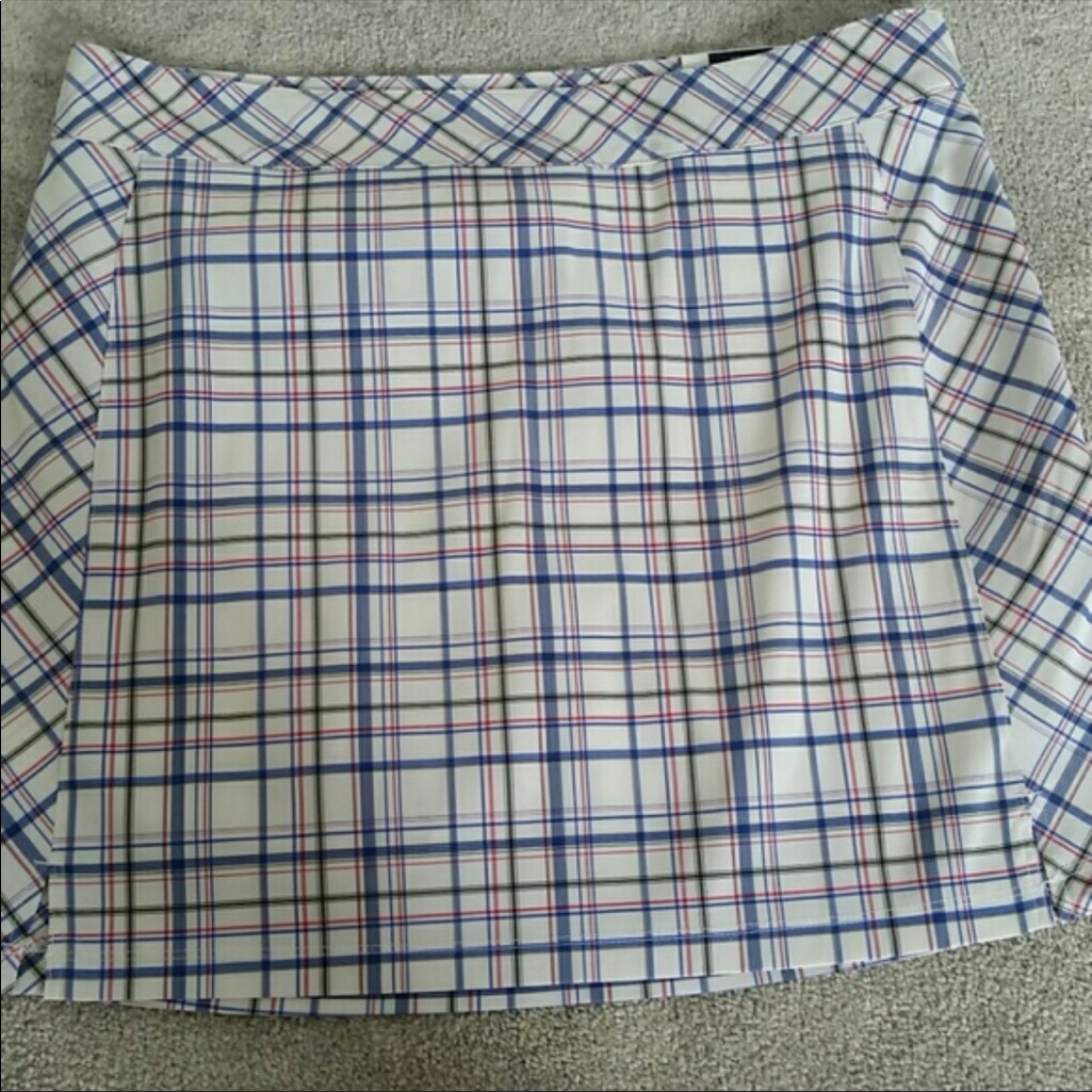 Izod Golf Plaid Skort